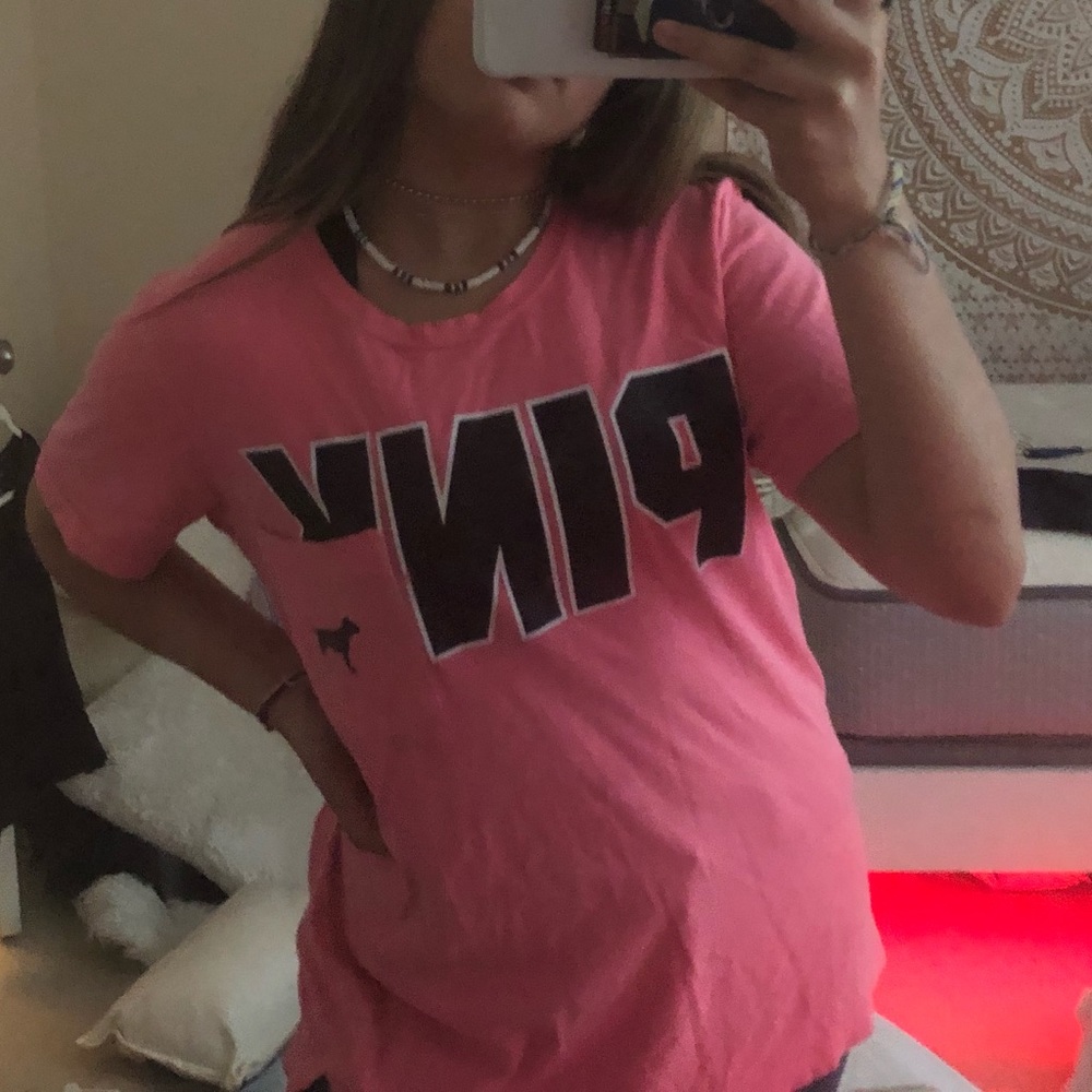 Pink tee